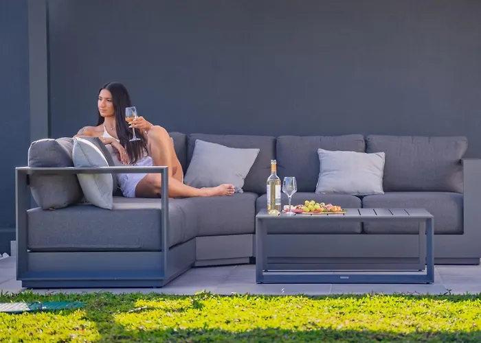 Villa Wiktoria, By Pausa Holiday Rentals 里贝拉布拉瓦